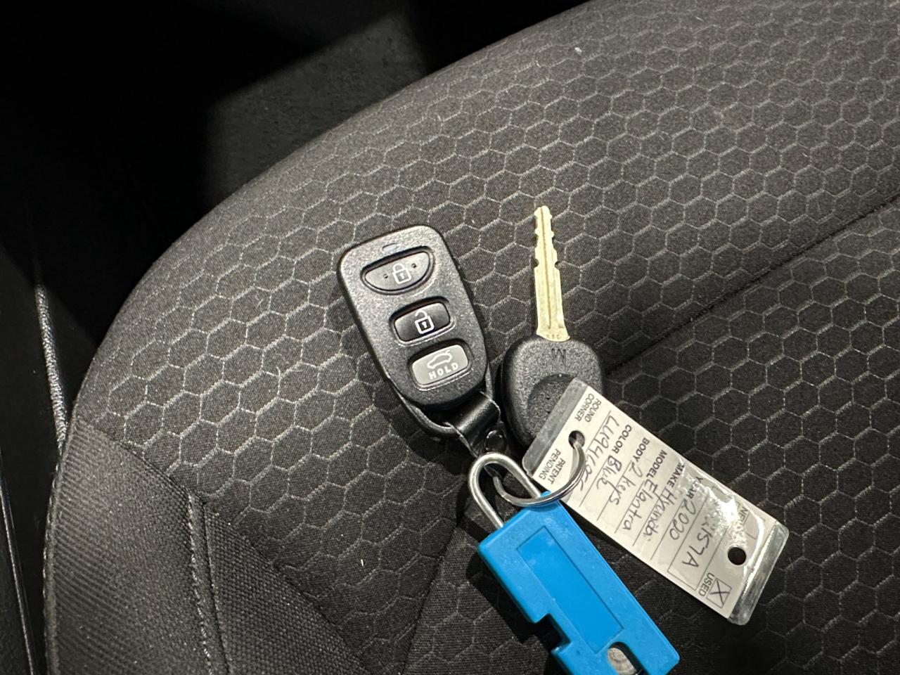 2020 Hyundai Elantra Preferred | Reverse Cam | Heated Seats Photo