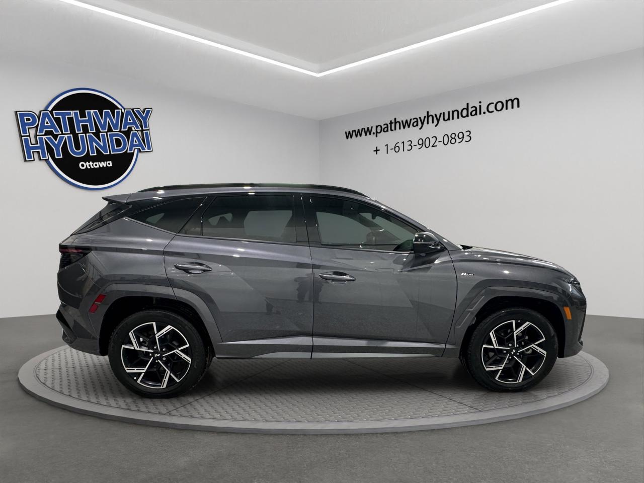 2025 Hyundai Tucson Hybrid N-Line | Reverse Cam | Heated Seats Photo2