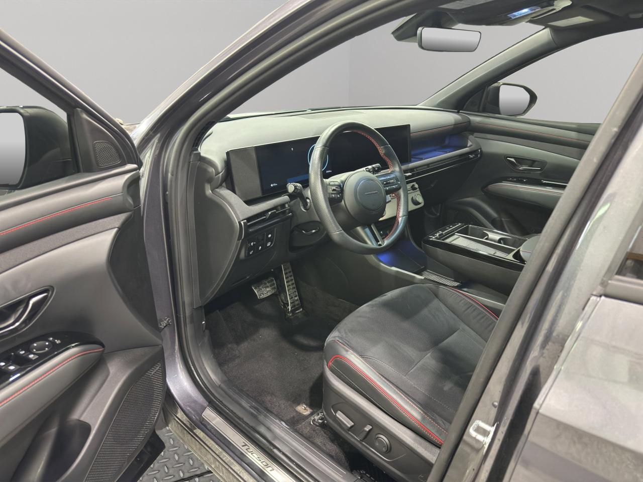 2025 Hyundai Tucson Hybrid N-Line | Reverse Cam | Heated Seats Photo