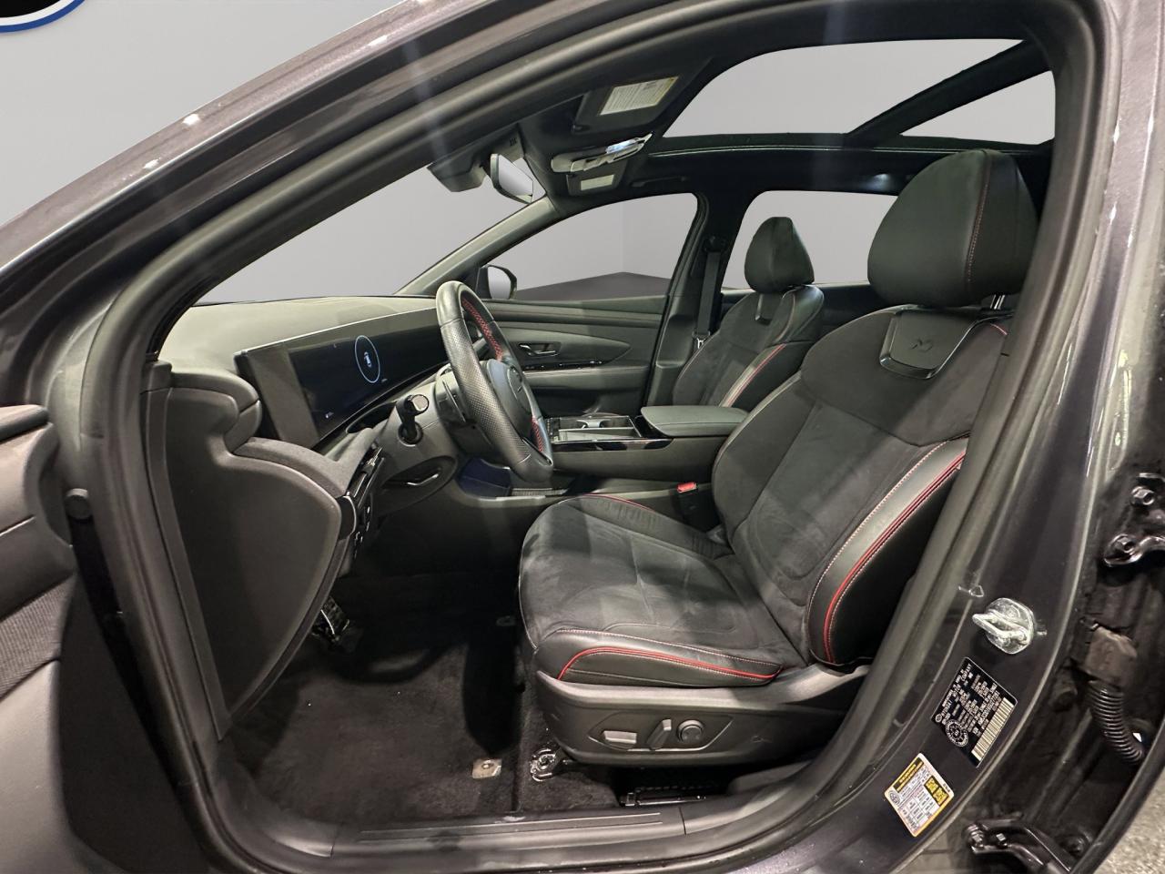 2025 Hyundai Tucson Hybrid N-Line | Reverse Cam | Heated Seats Photo