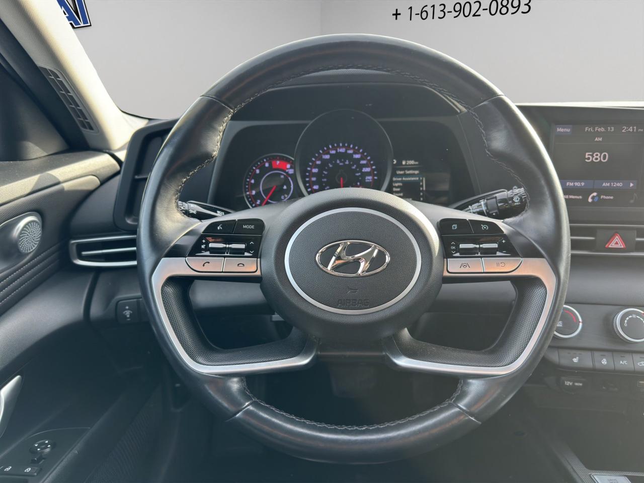 2023 Hyundai Elantra Preferred | Reverse Cam | Heated Seats Photo