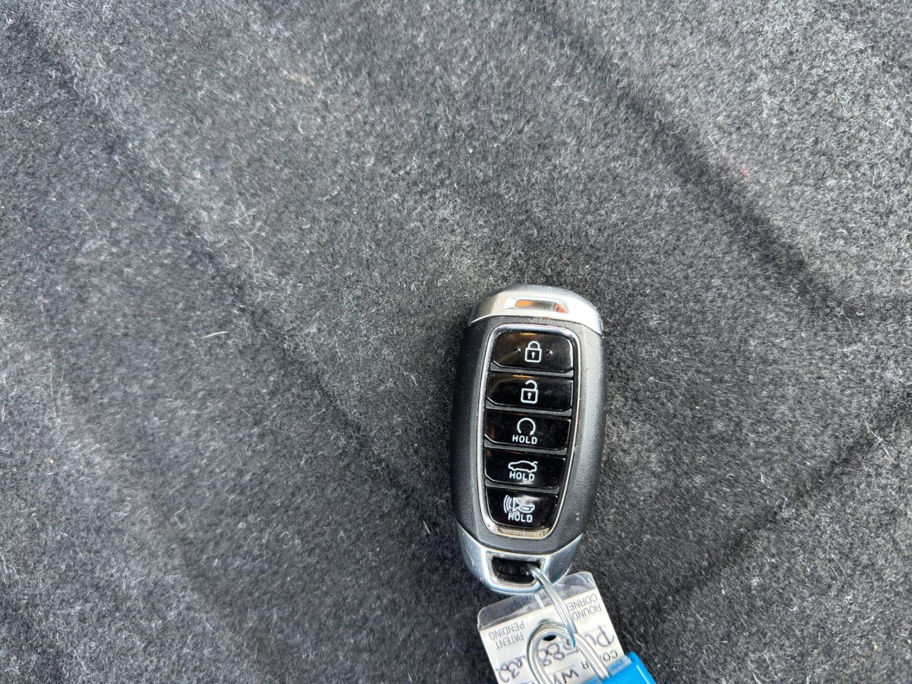 2023 Hyundai Elantra Preferred | Reverse Cam | Heated Seats Photo