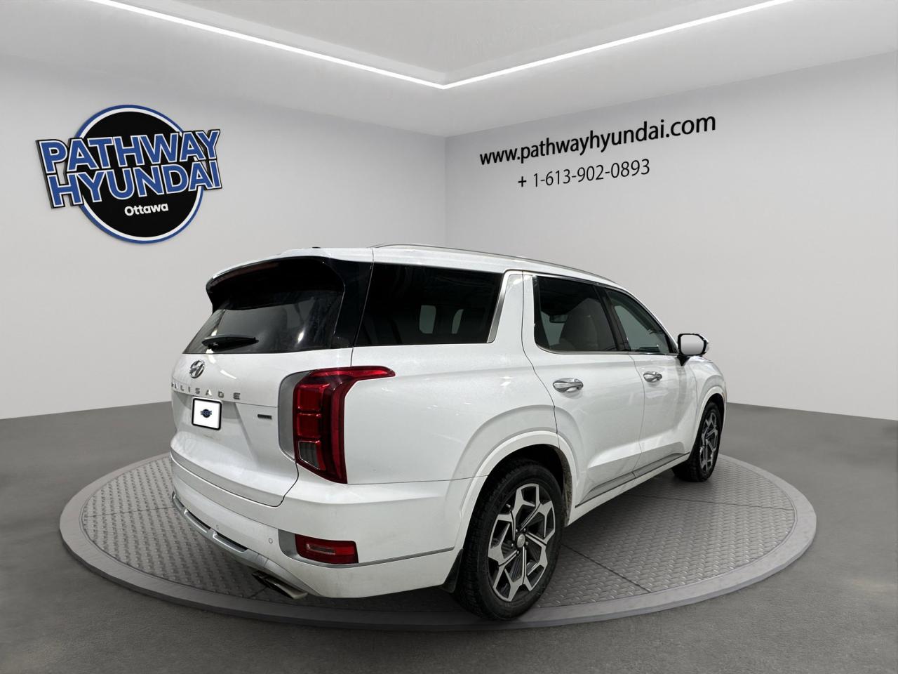 2022 Hyundai PALISADE Ultimate Calligraphy | Reverse Cam | Heated Seats Photo3