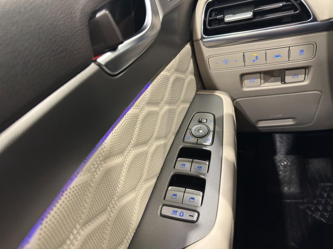 2022 Hyundai PALISADE Ultimate Calligraphy | Reverse Cam | Heated Seats Photo