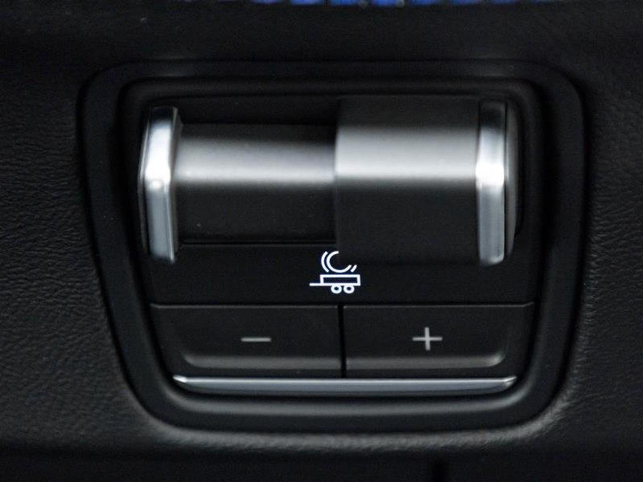 2026 Cadillac Escalade IQ Luxury Photo