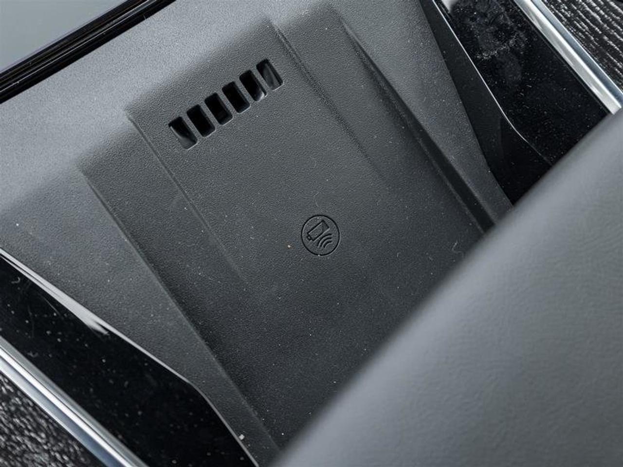 2026 Cadillac Escalade IQ Luxury Photo