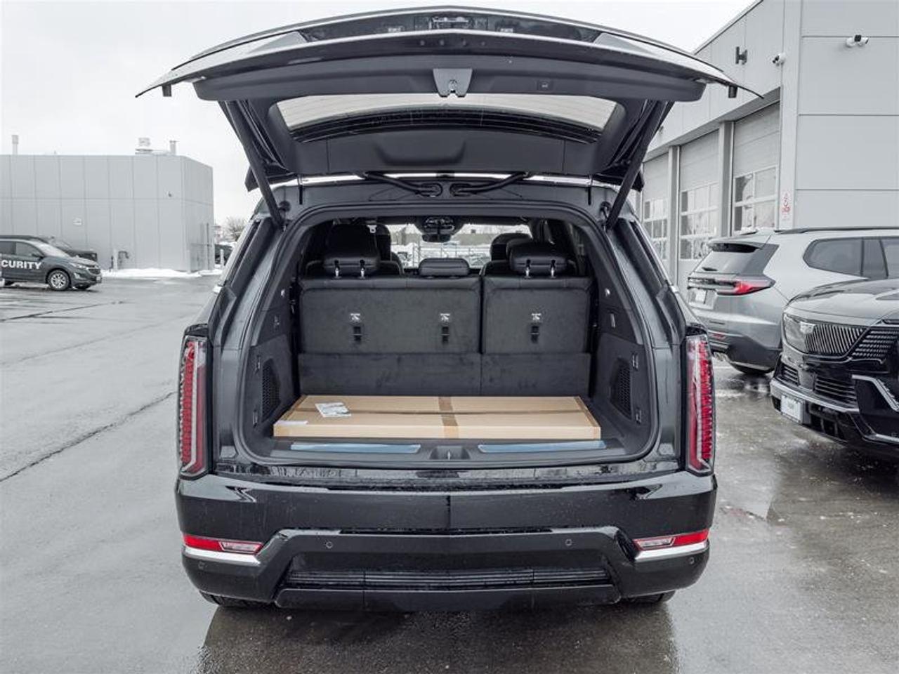 2026 Cadillac Escalade IQ Luxury Photo