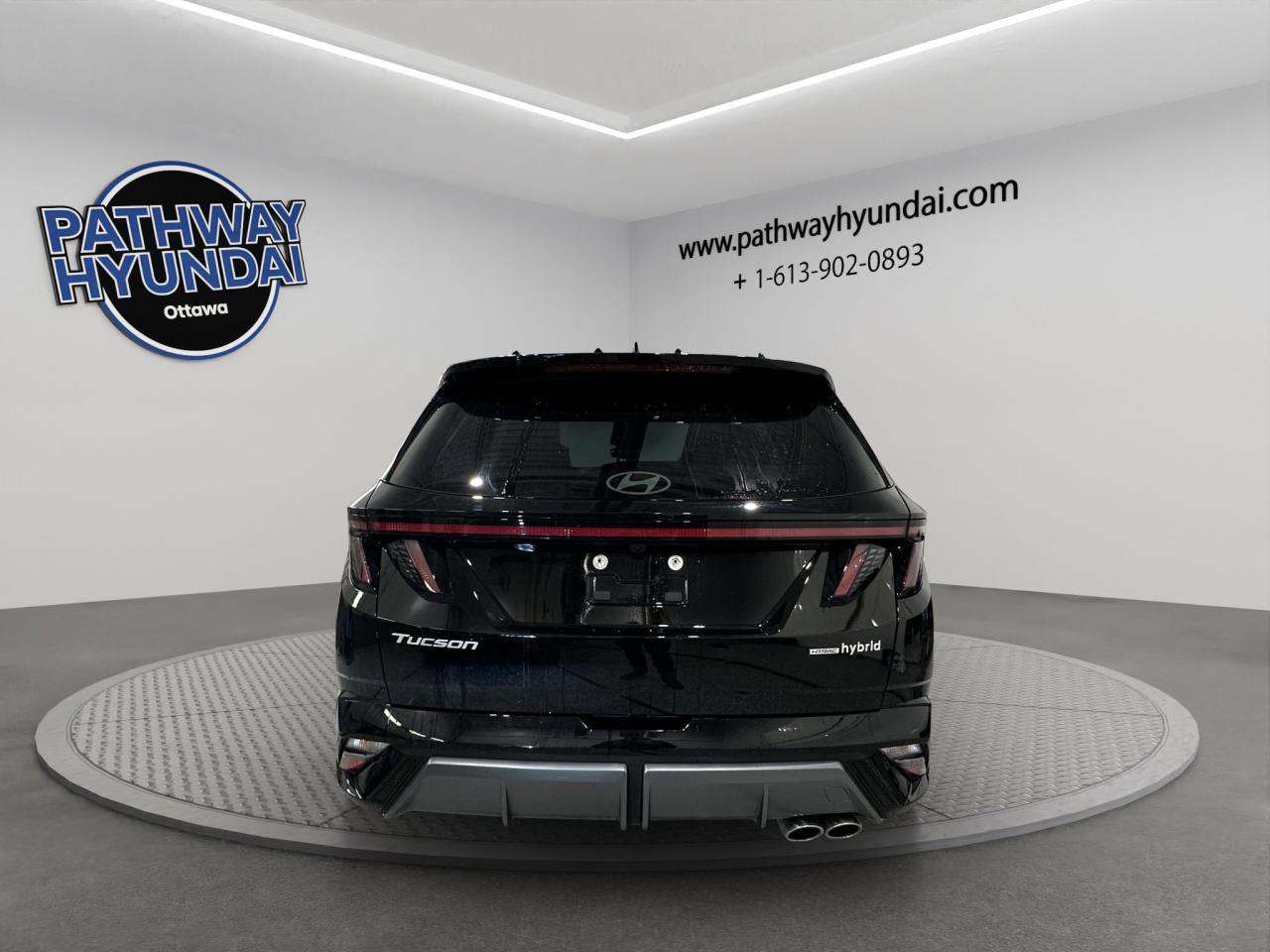 2025 Hyundai Tucson Hybrid N-Line | Reverse Cam | Heated Seats Photo4