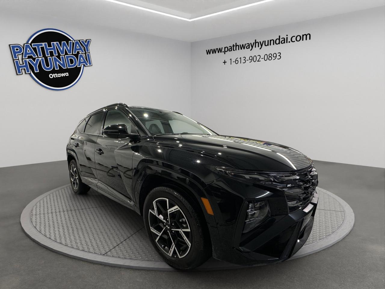 2025 Hyundai Tucson Hybrid N-Line | Reverse Cam | Heated Seats Photo0