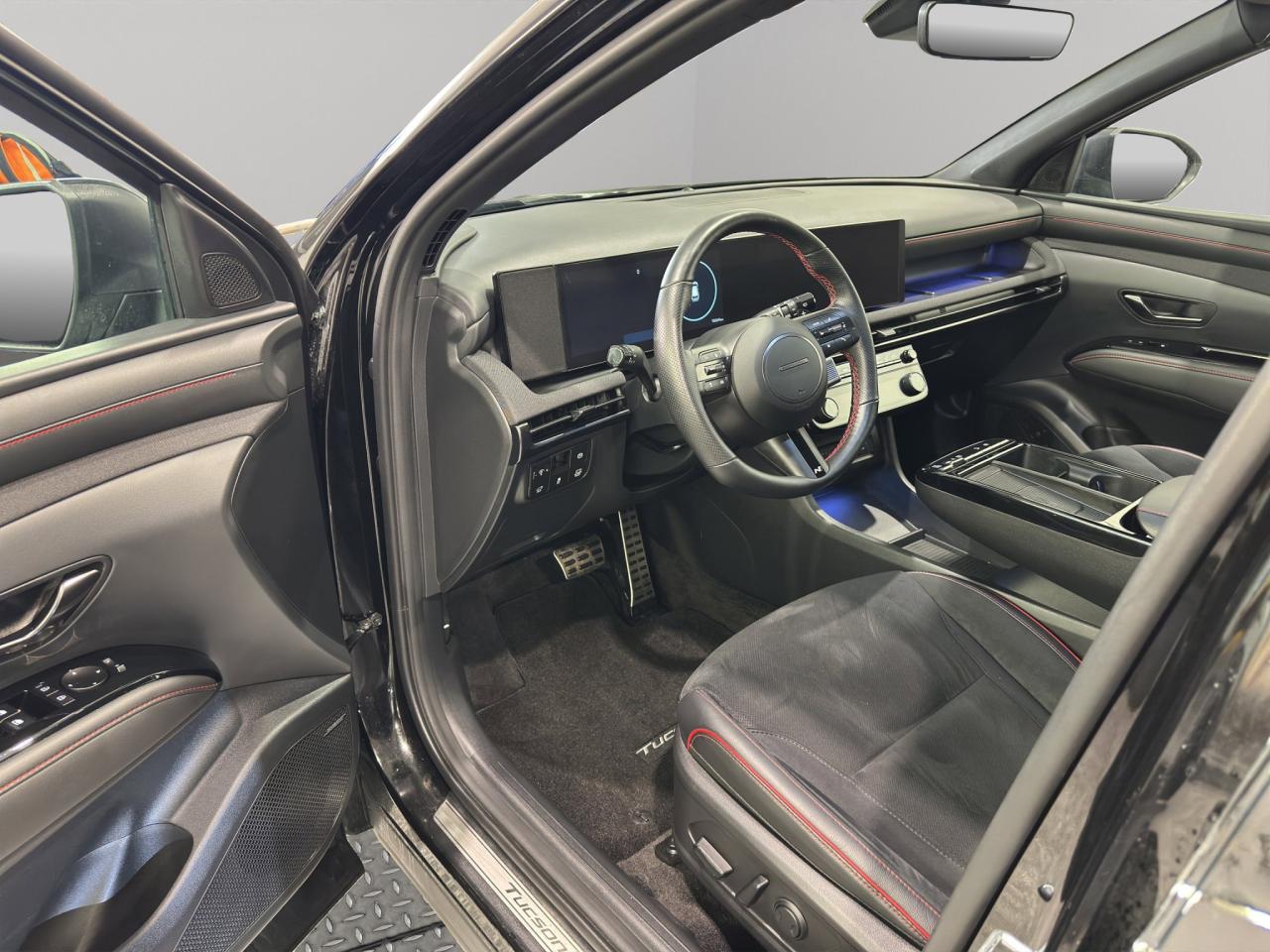 2025 Hyundai Tucson Hybrid N-Line | Reverse Cam | Heated Seats Photo