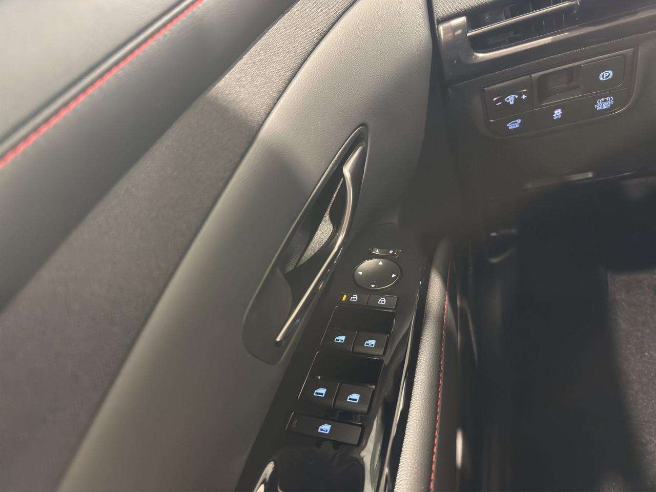 2025 Hyundai Tucson Hybrid N-Line | Reverse Cam | Heated Seats Photo