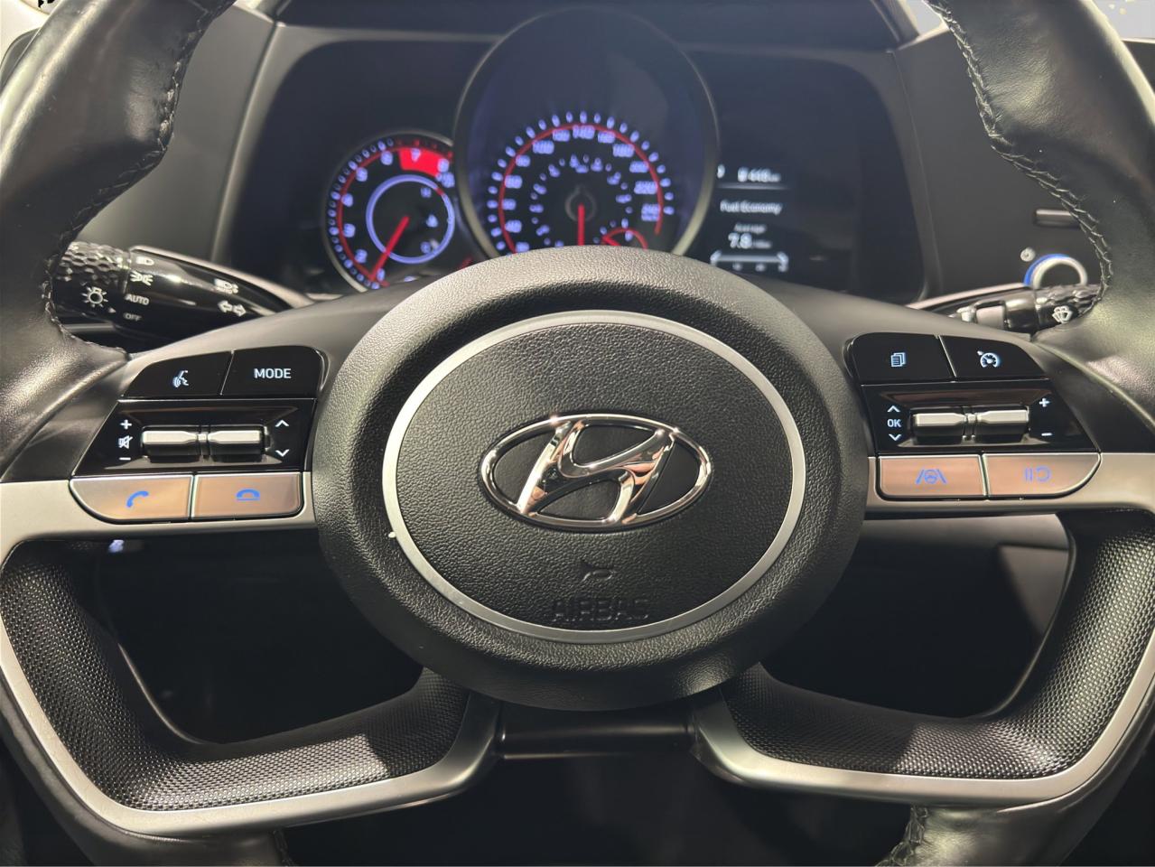 2023 Hyundai Elantra Preferred | Reverse Cam | Heated Seats Photo