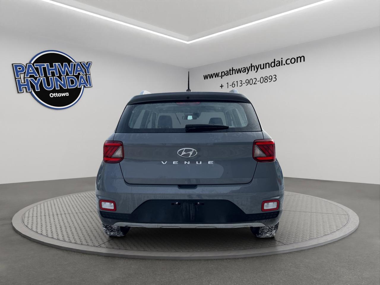2023 Hyundai Venue Ultimate | Reverse Cam | Sunroof Photo4