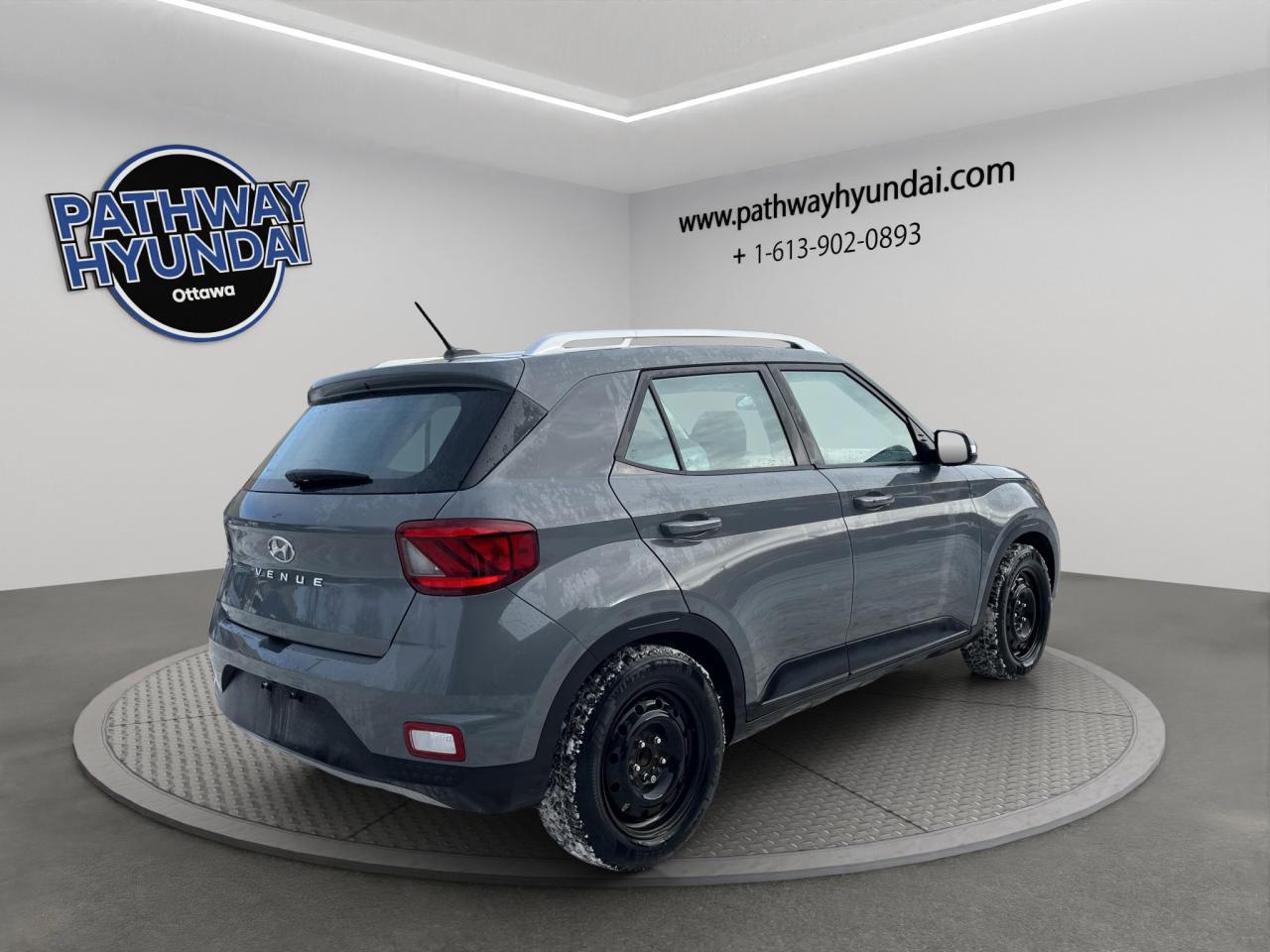 2023 Hyundai Venue Ultimate | Reverse Cam | Sunroof Photo