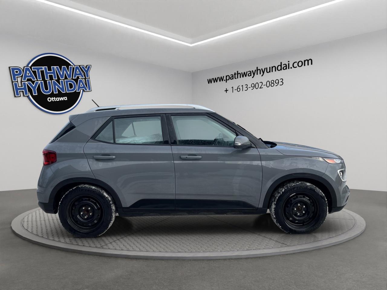 2023 Hyundai Venue Ultimate | Reverse Cam | Sunroof Photo