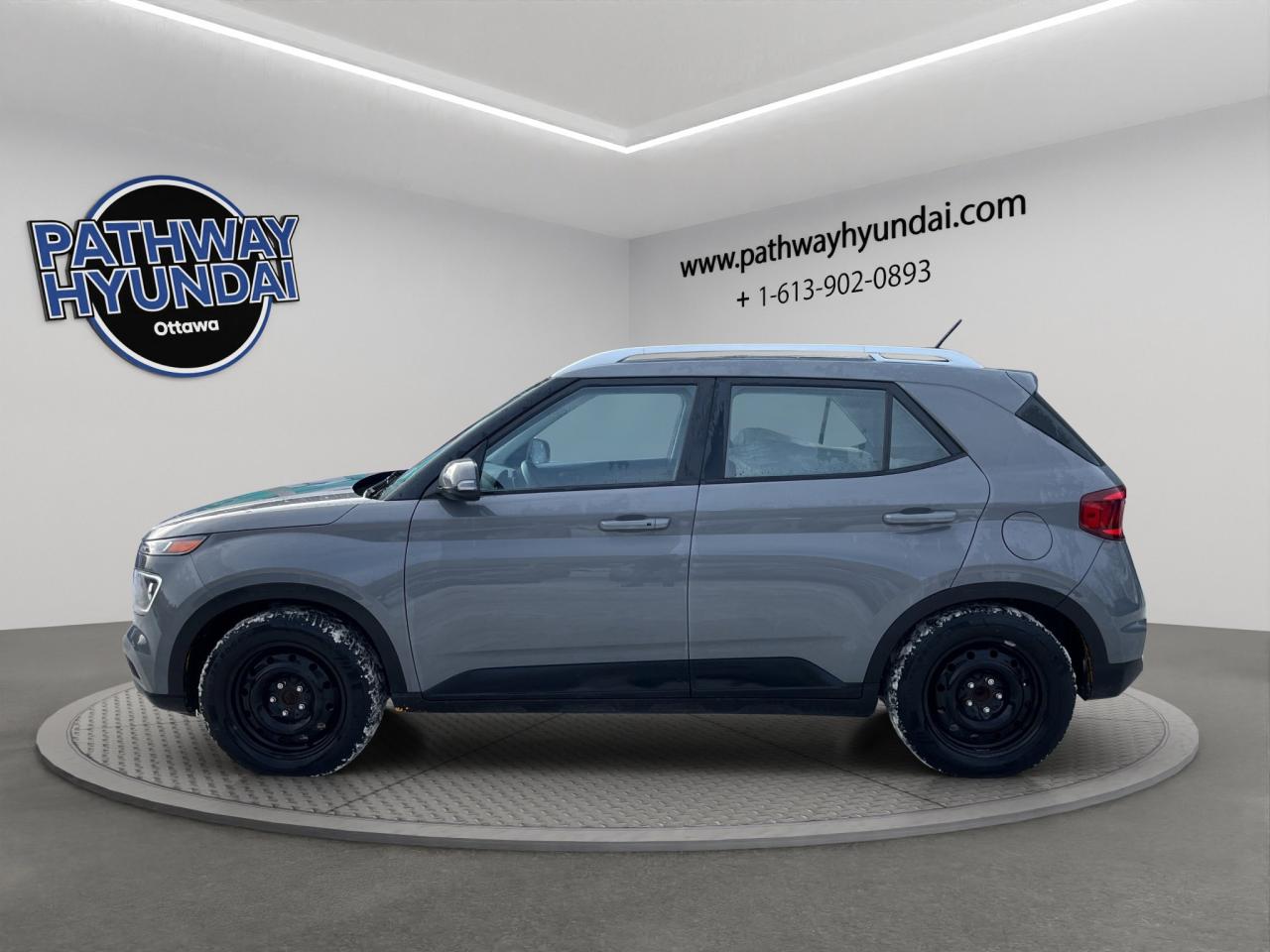 2023 Hyundai Venue Ultimate | Reverse Cam | Sunroof Photo