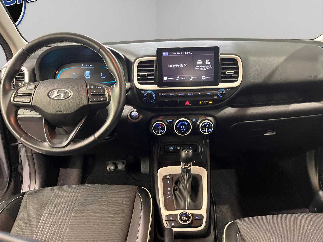 2023 Hyundai Venue Ultimate | Reverse Cam | Sunroof Photo