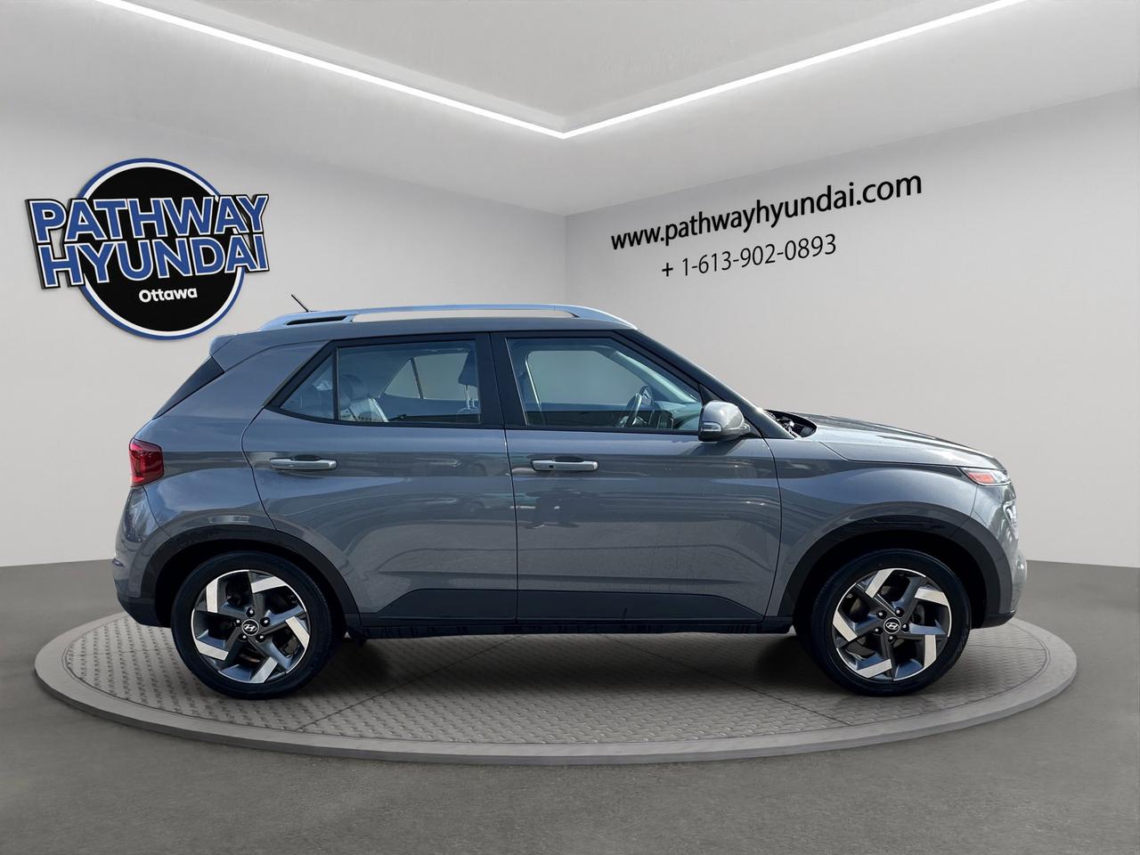 2023 Hyundai Venue Ultimate | Reverse Cam | Sunroof Photo