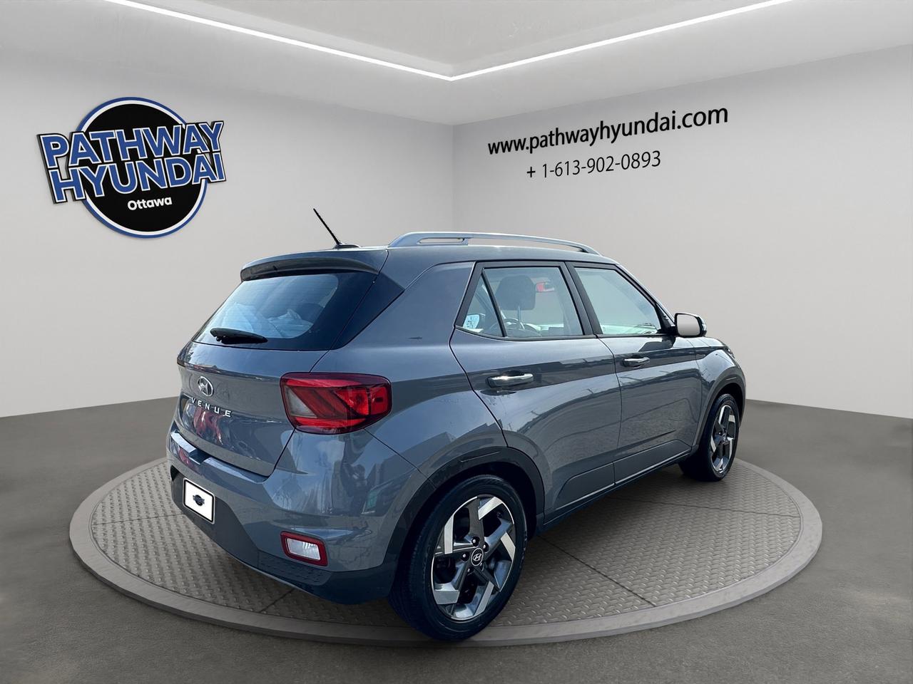 2023 Hyundai Venue Ultimate | Reverse Cam | Sunroof Photo3