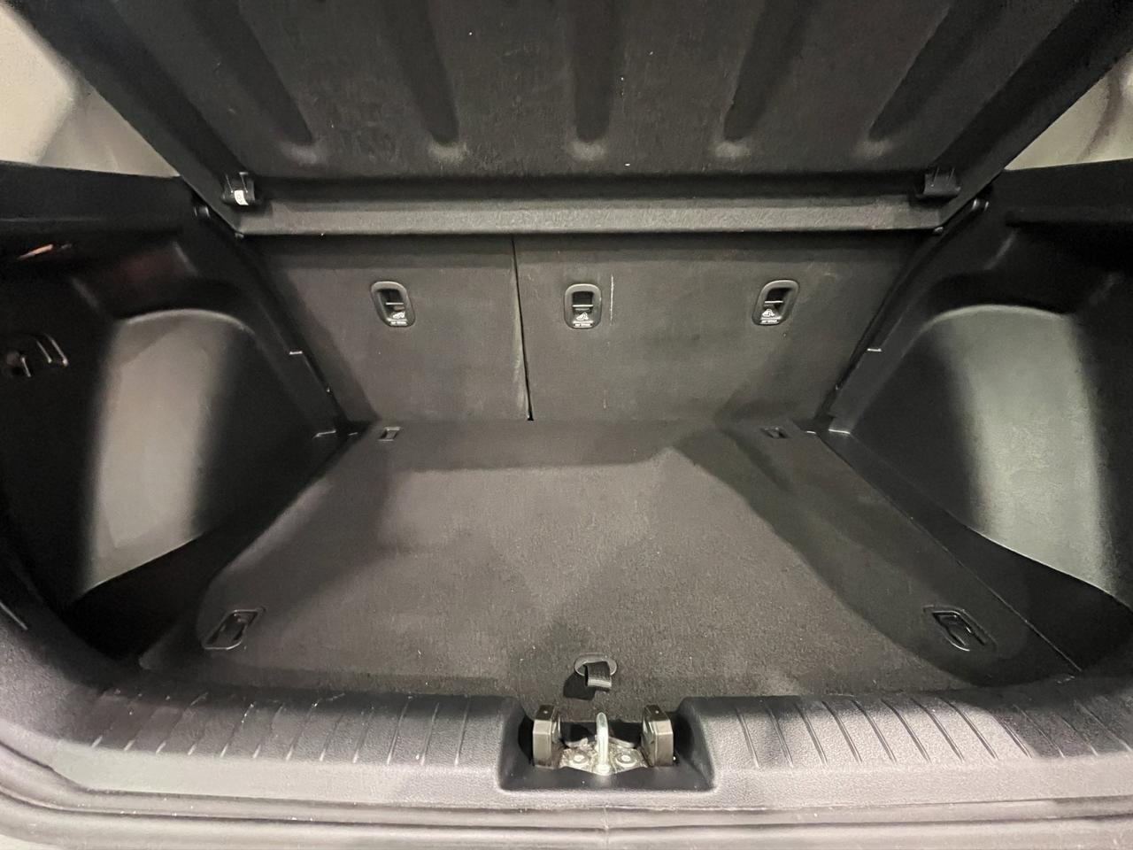 2023 Hyundai Venue Ultimate | Reverse Cam | Sunroof Photo