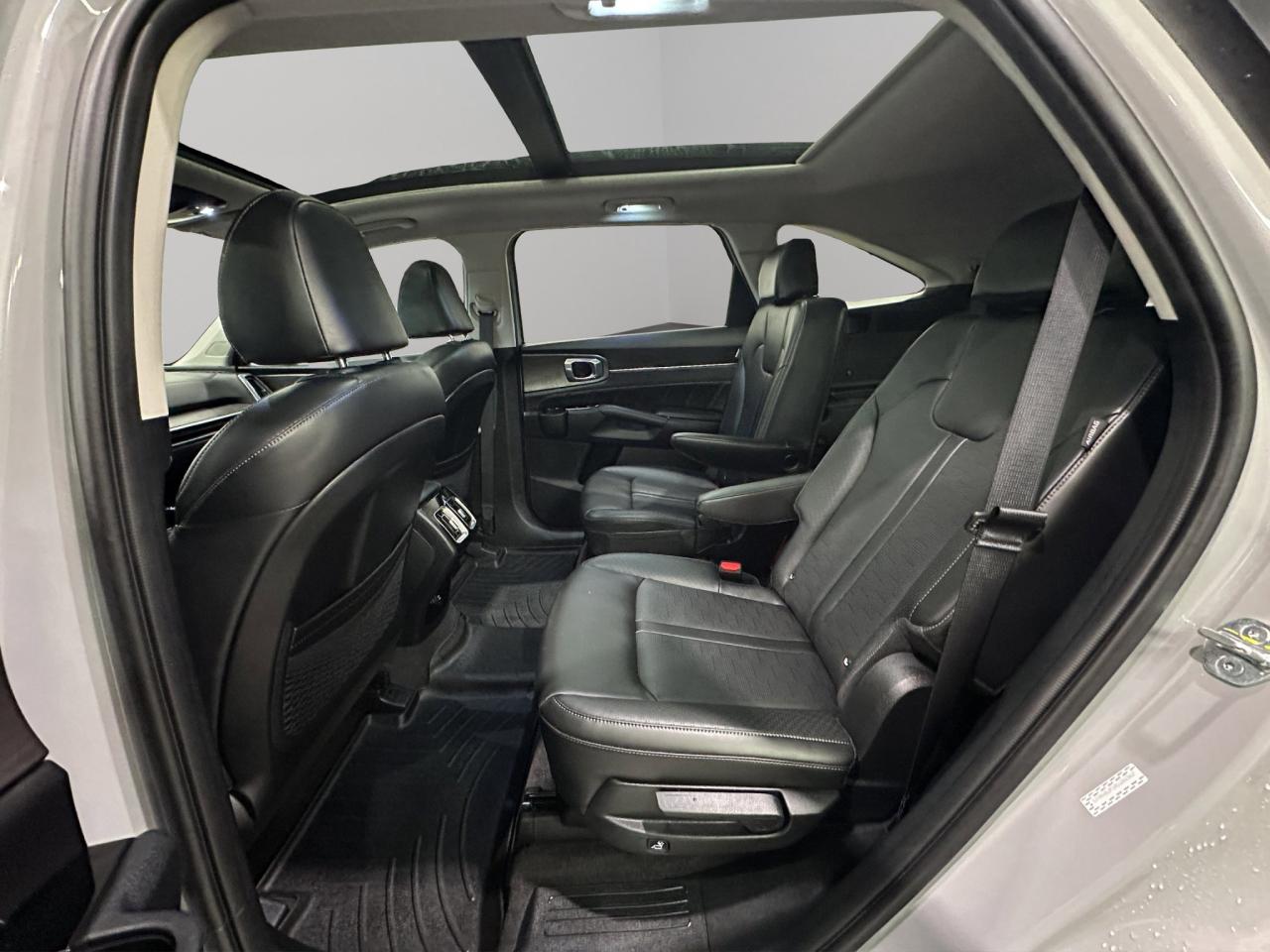 2024 Kia Sorento X-Line Limited | Reverse Cam | Heated Seats Photo