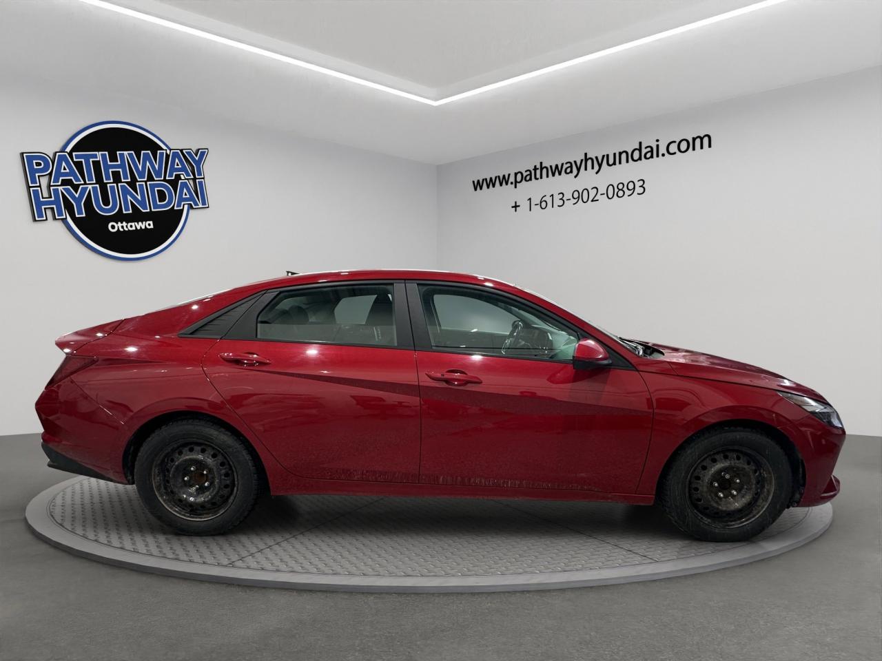 2022 Hyundai Elantra Preferred | Reverse Cam | Heated Seats Photo