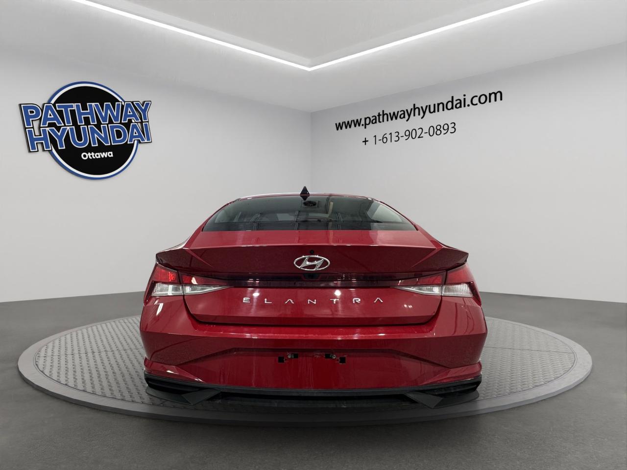 2022 Hyundai Elantra Preferred | Reverse Cam | Heated Seats Photo