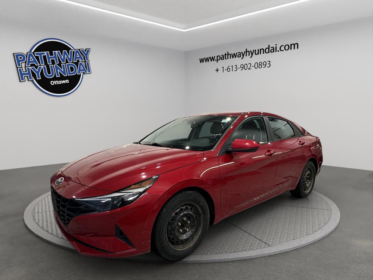 2022 Hyundai Elantra Preferred | Reverse Cam | Heated Seats Photo