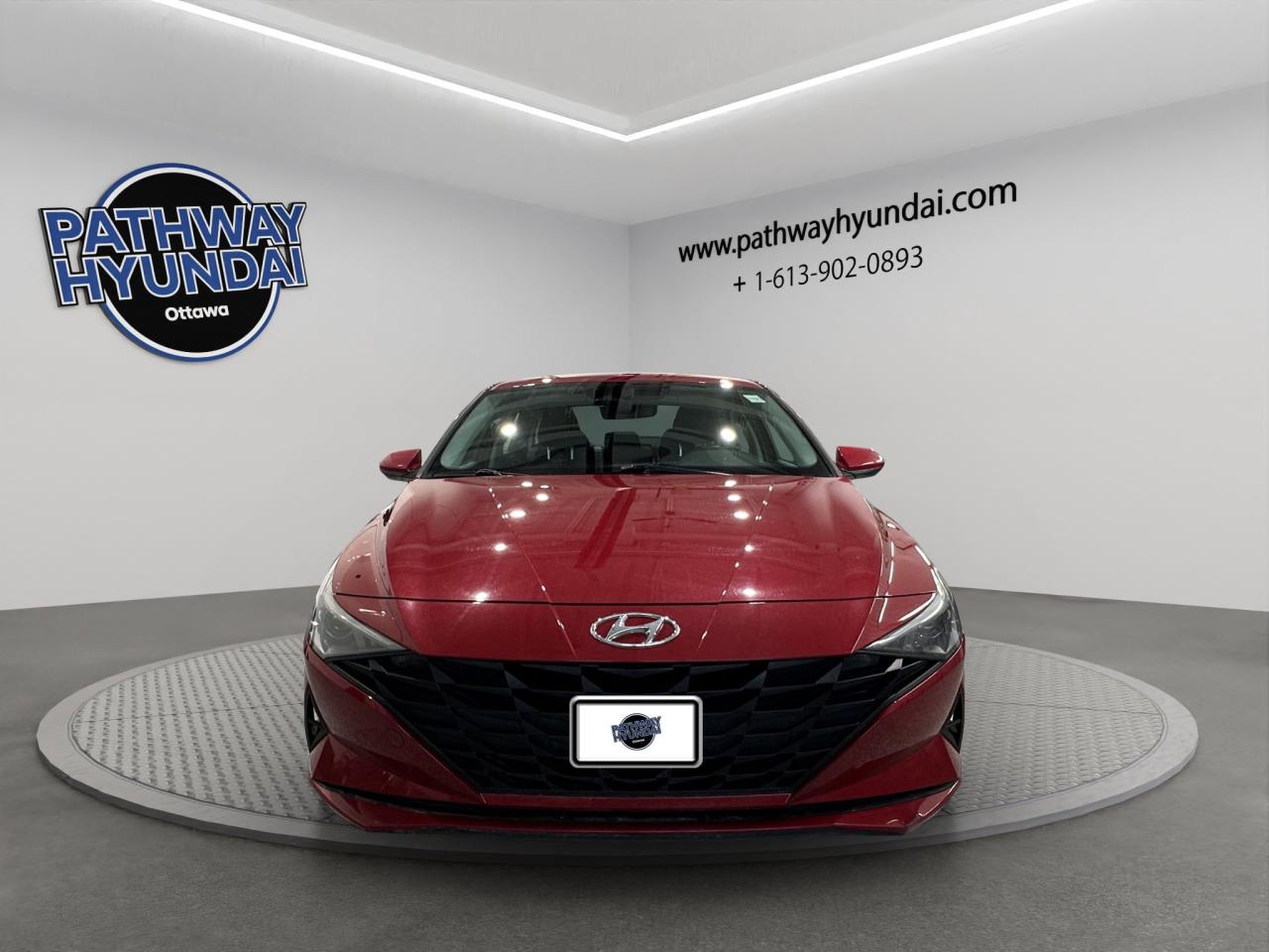 2022 Hyundai Elantra Preferred | Reverse Cam | Heated Seats Photo
