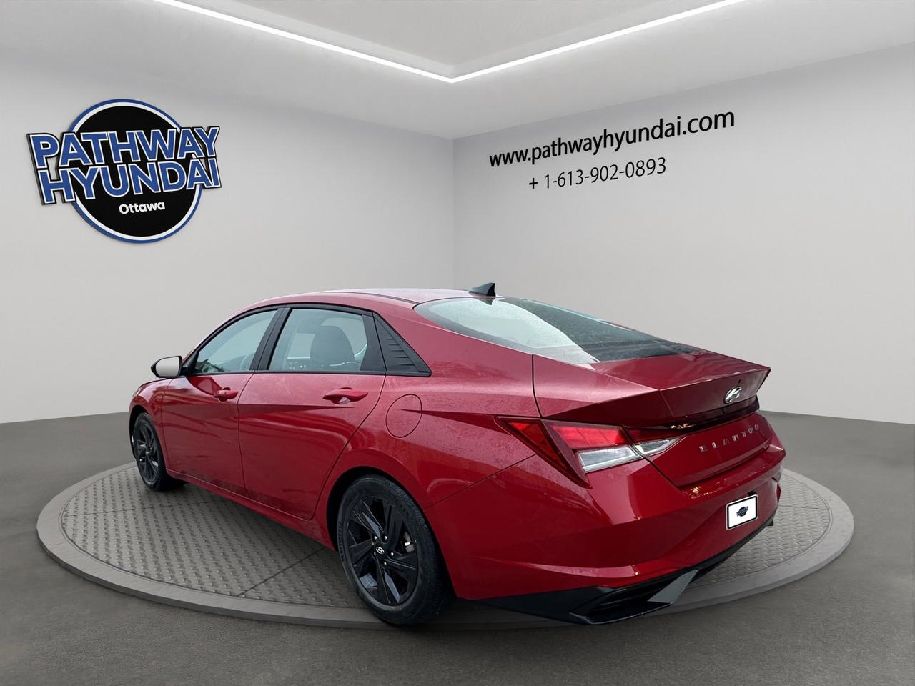 2022 Hyundai Elantra Preferred | Reverse Cam | Heated Seats Photo