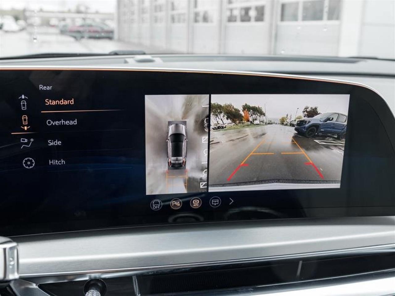 2026 Cadillac LYRIQ Sport Photo