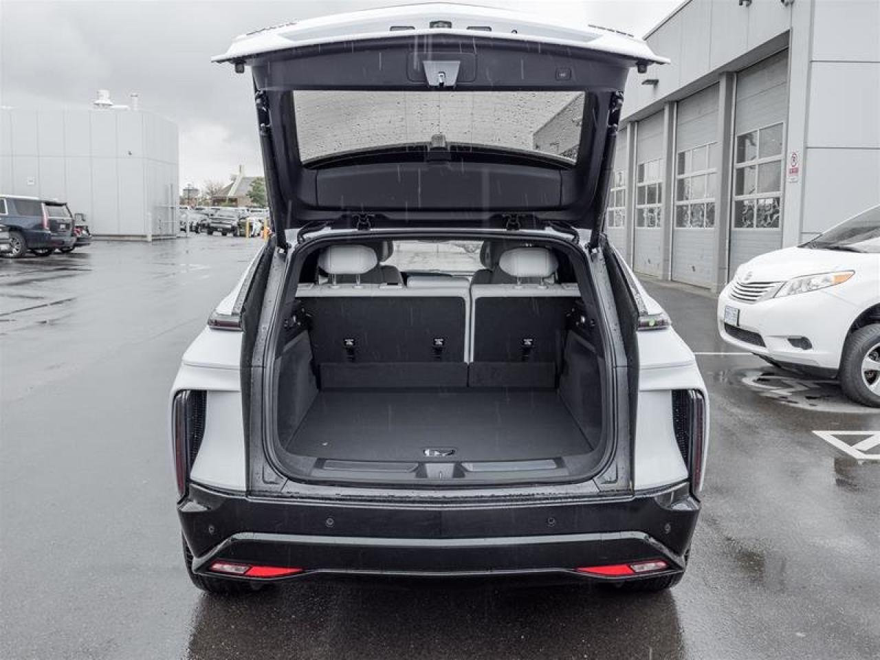 2026 Cadillac LYRIQ Sport Photo