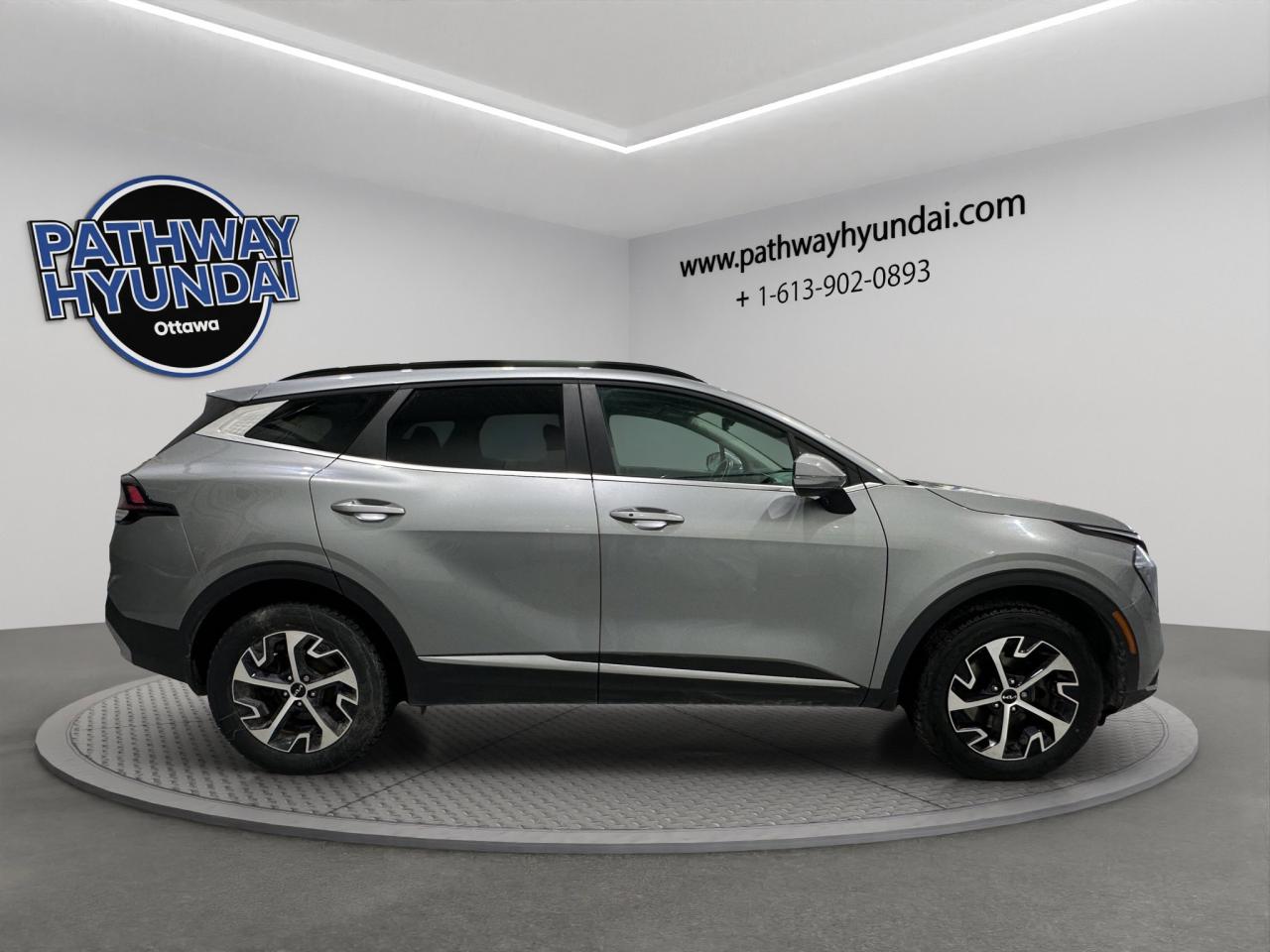 2024 Kia Sportage EX | Reverse Cam | Heated Seats Photo2