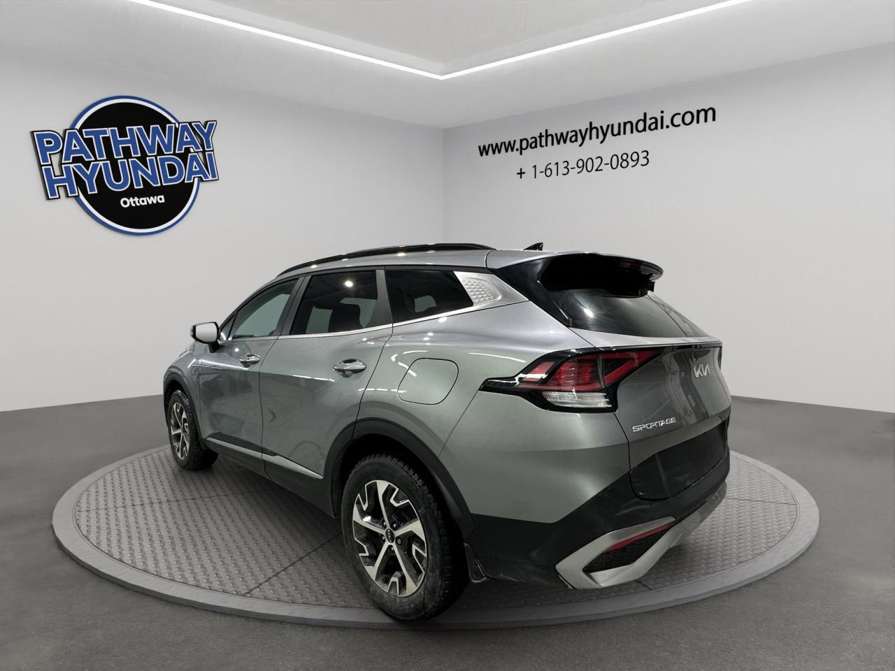 2024 Kia Sportage EX | Reverse Cam | Heated Seats Photo