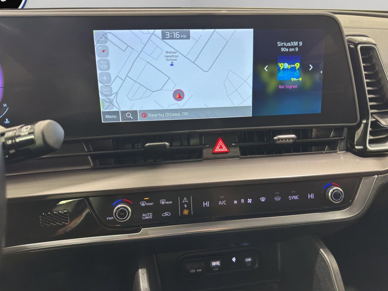 2024 Kia Sportage EX | Reverse Cam | Heated Seats Photo