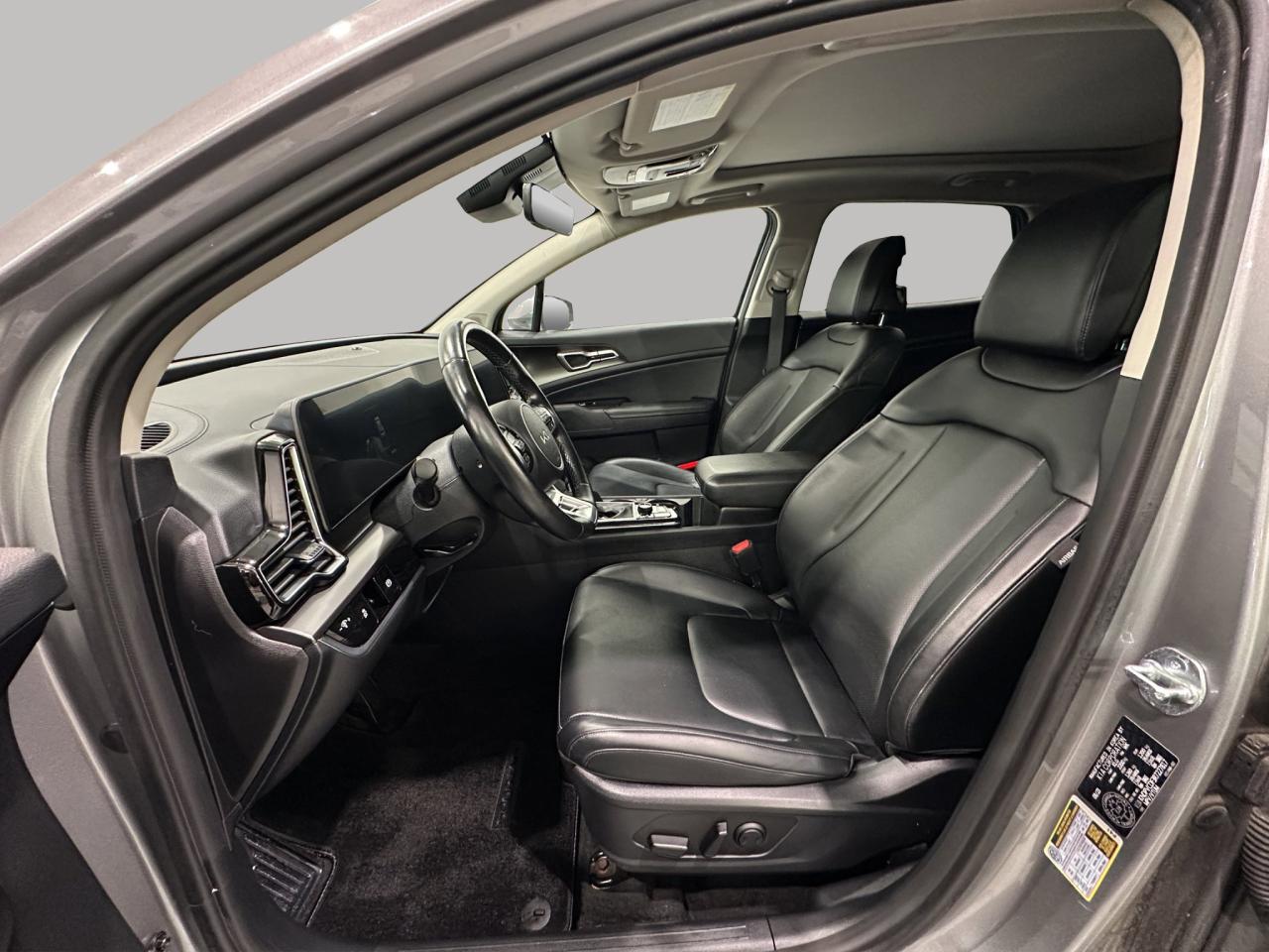 2024 Kia Sportage EX | Reverse Cam | Heated Seats Photo