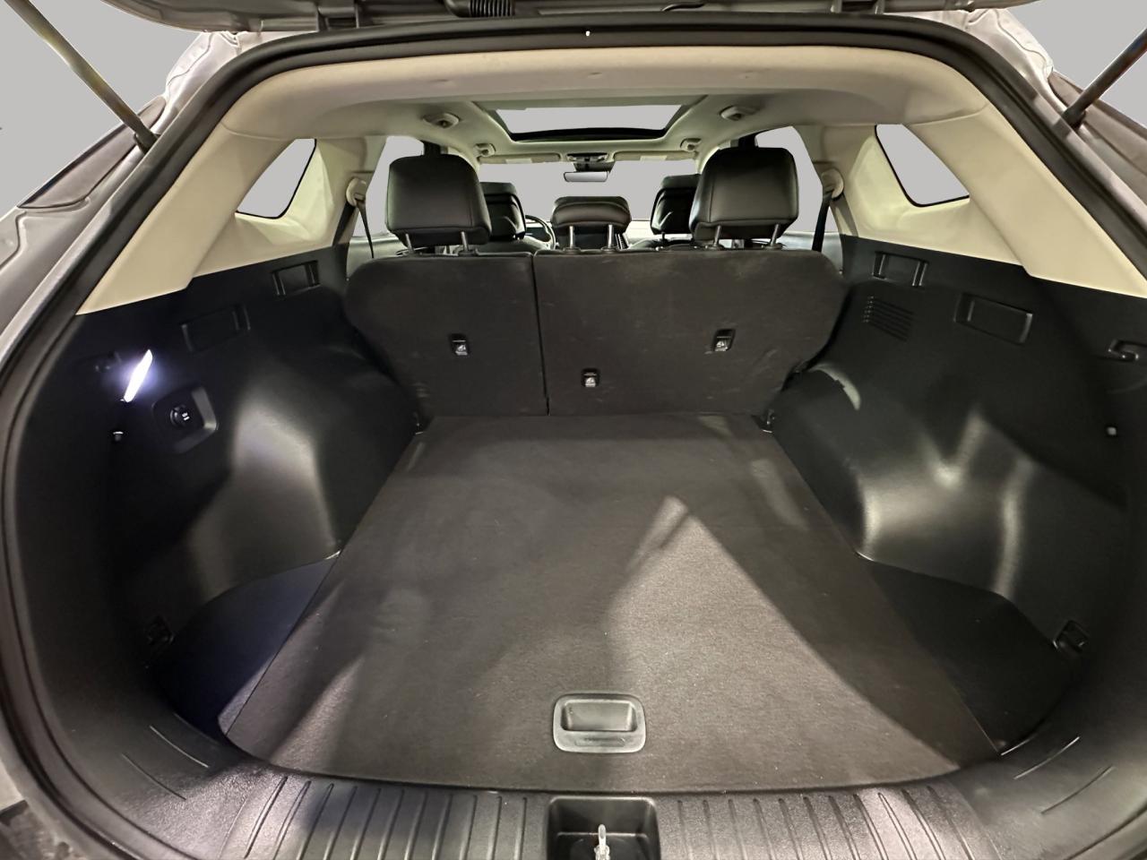 2024 Kia Sportage EX | Reverse Cam | Heated Seats Photo