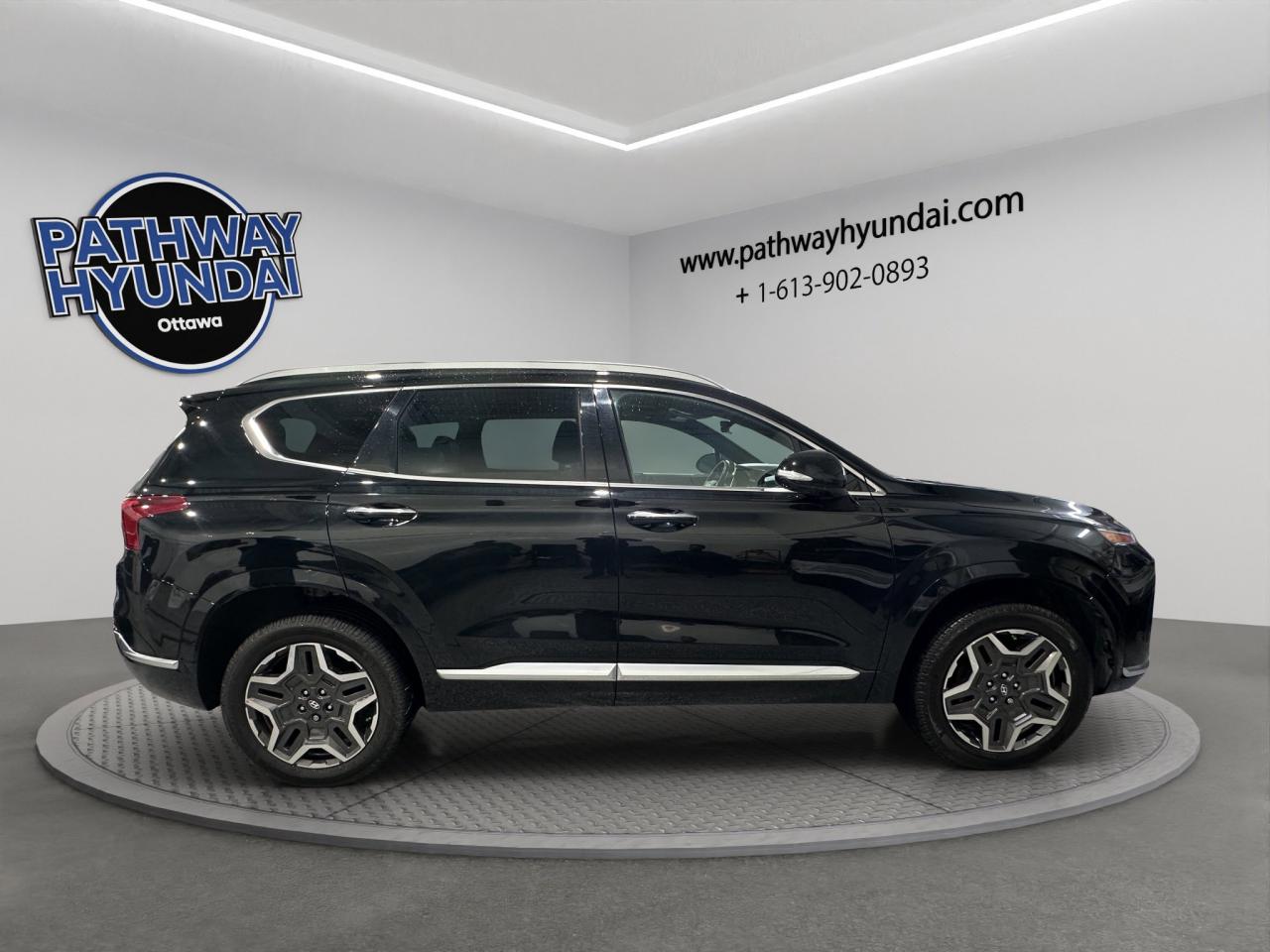 2021 Hyundai Santa Fe Ultimate Calligraphy | Reverse Cam | Heated Seats Photo2