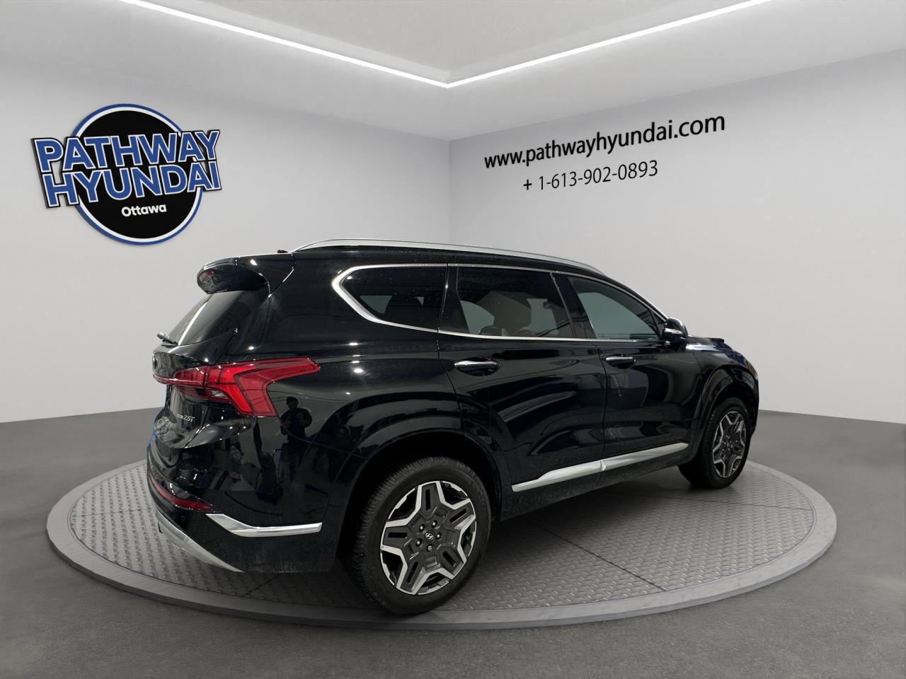 2021 Hyundai Santa Fe Ultimate Calligraphy | Reverse Cam | Heated Seats Photo3