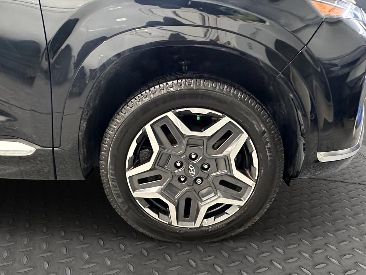 2021 Hyundai Santa Fe Ultimate Calligraphy | Reverse Cam | Heated Seats Photo