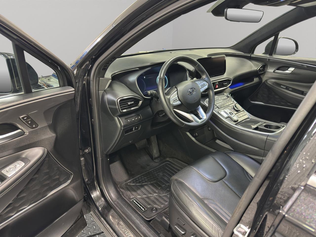 2021 Hyundai Santa Fe Ultimate Calligraphy | Reverse Cam | Heated Seats Photo