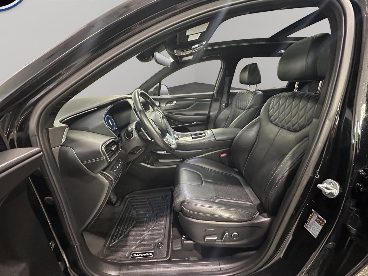 2021 Hyundai Santa Fe Ultimate Calligraphy | Reverse Cam | Heated Seats Photo