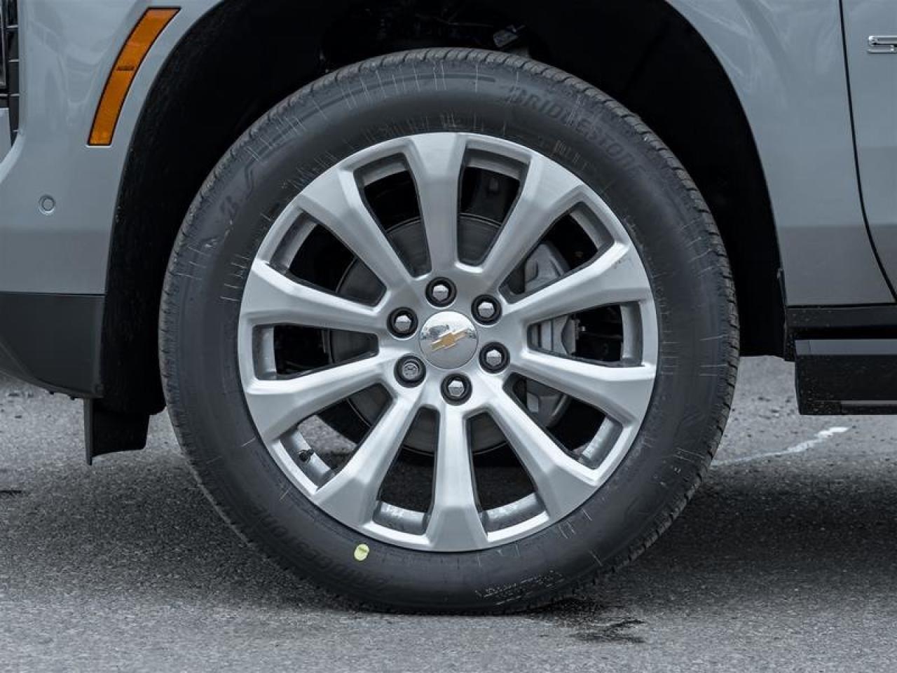 2025 Chevrolet Suburban Premier Photo3