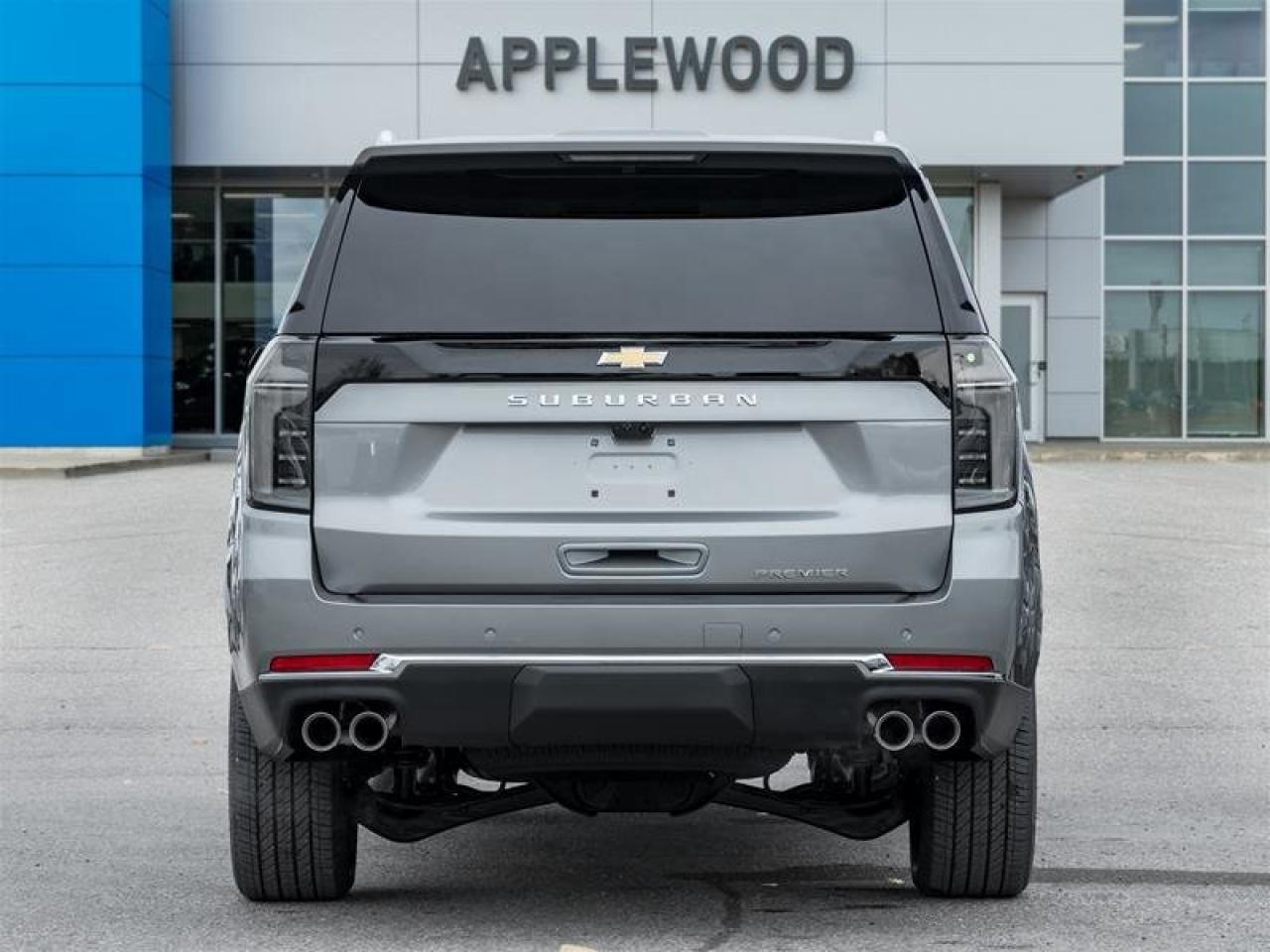 2025 Chevrolet Suburban Premier Photo