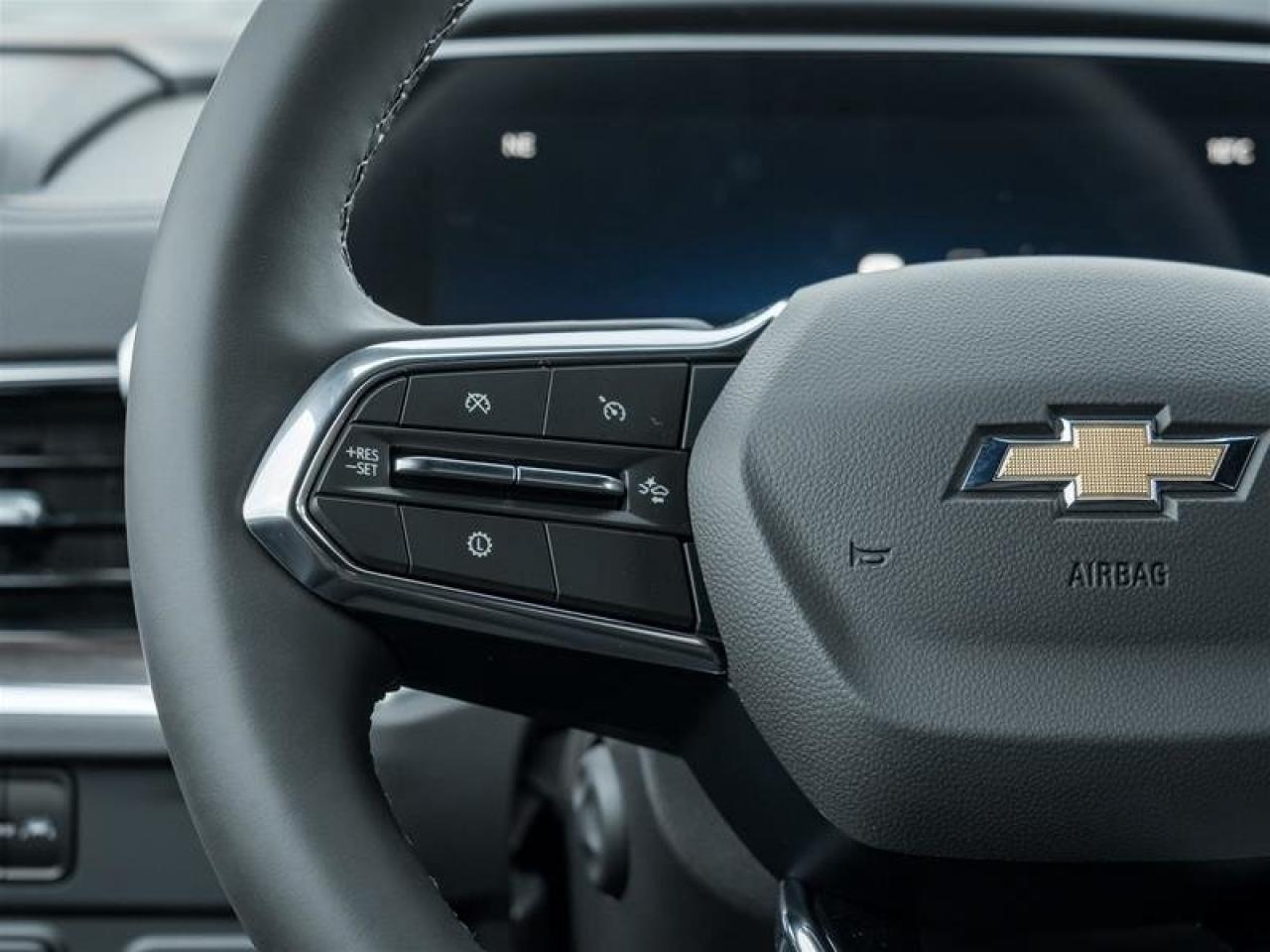 2025 Chevrolet Suburban Premier Photo