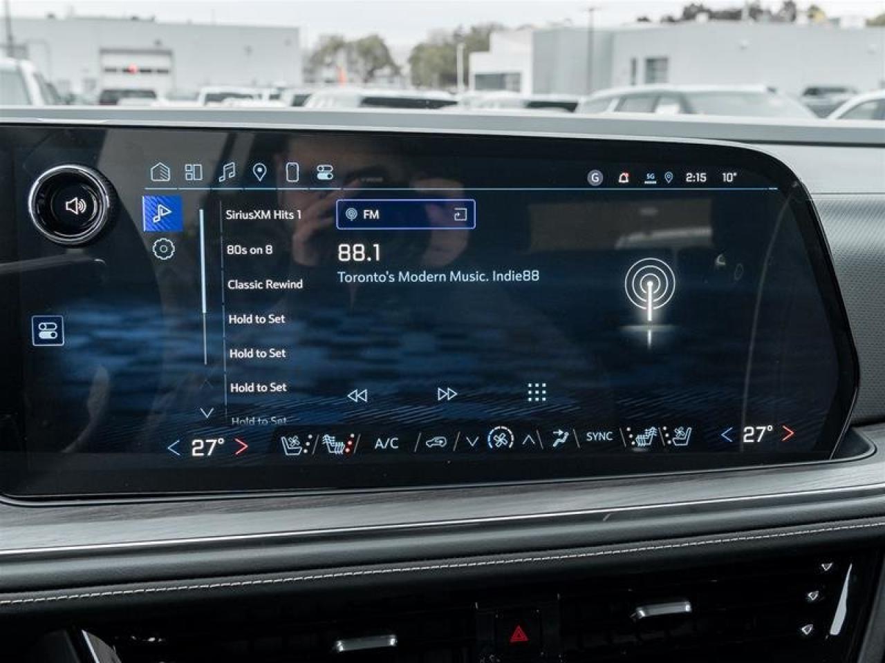 2025 Chevrolet Suburban Premier Photo