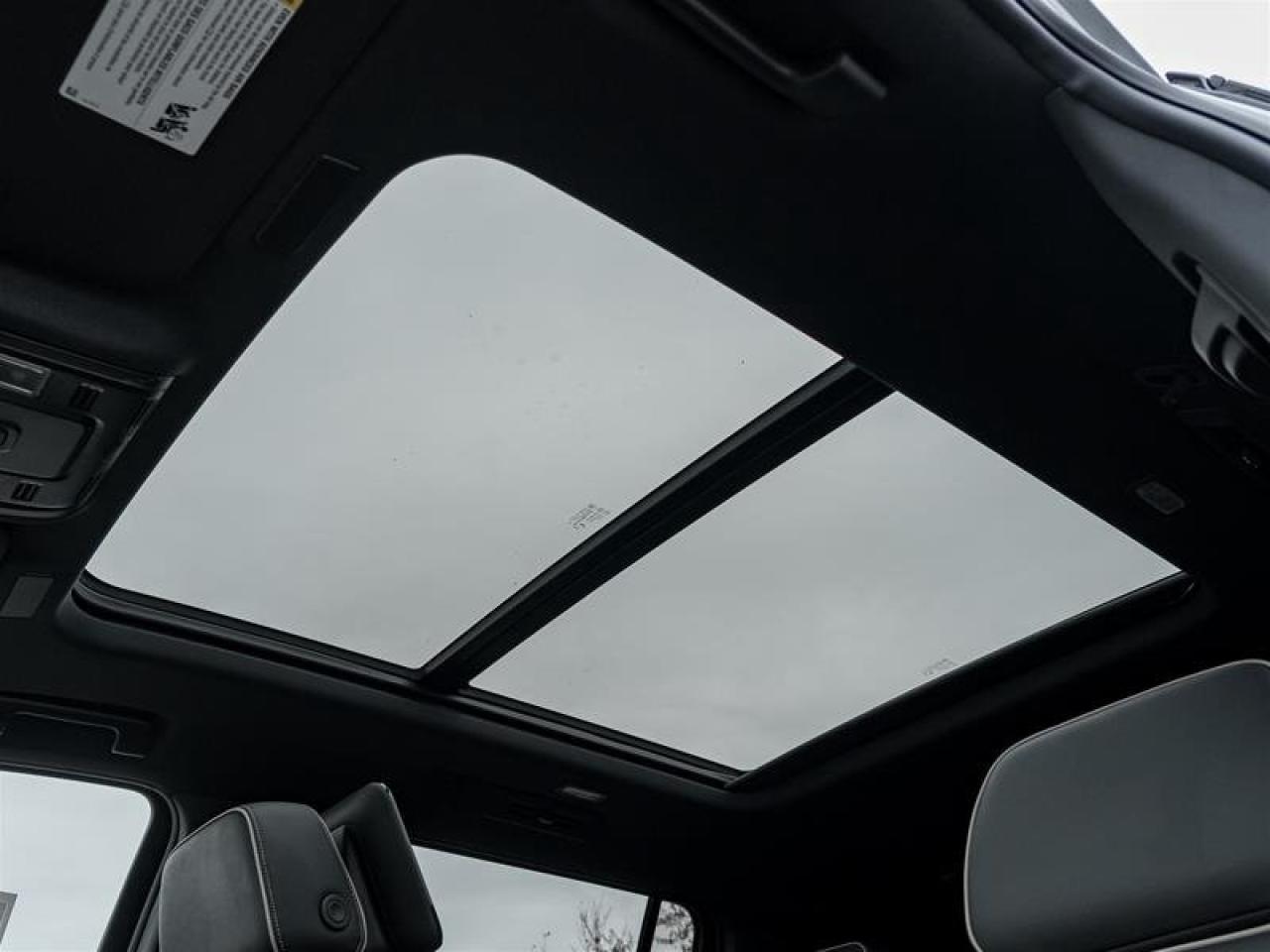 2025 Chevrolet Suburban Premier Photo