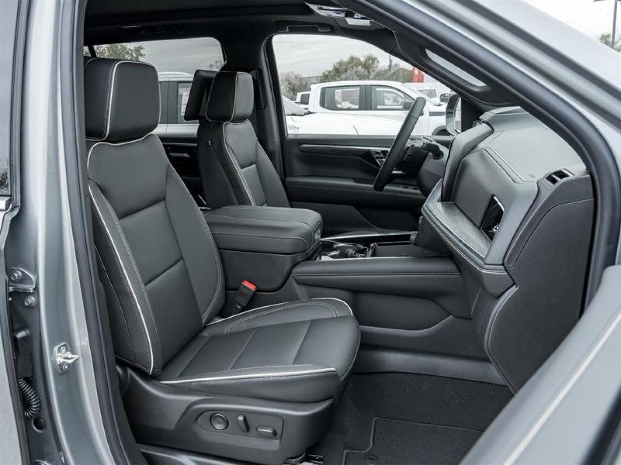 2025 Chevrolet Suburban Premier Photo