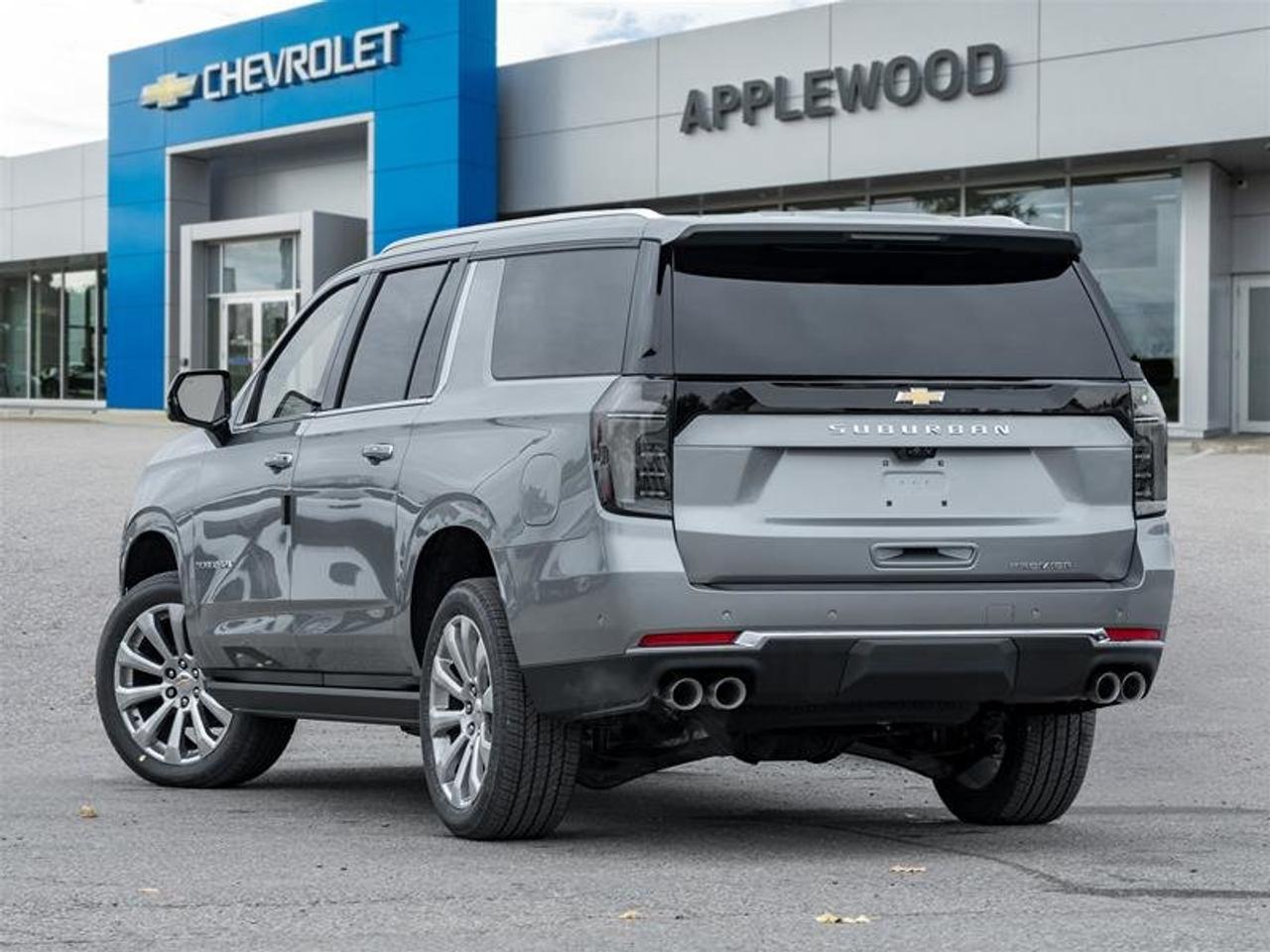 2025 Chevrolet Suburban Premier Photo