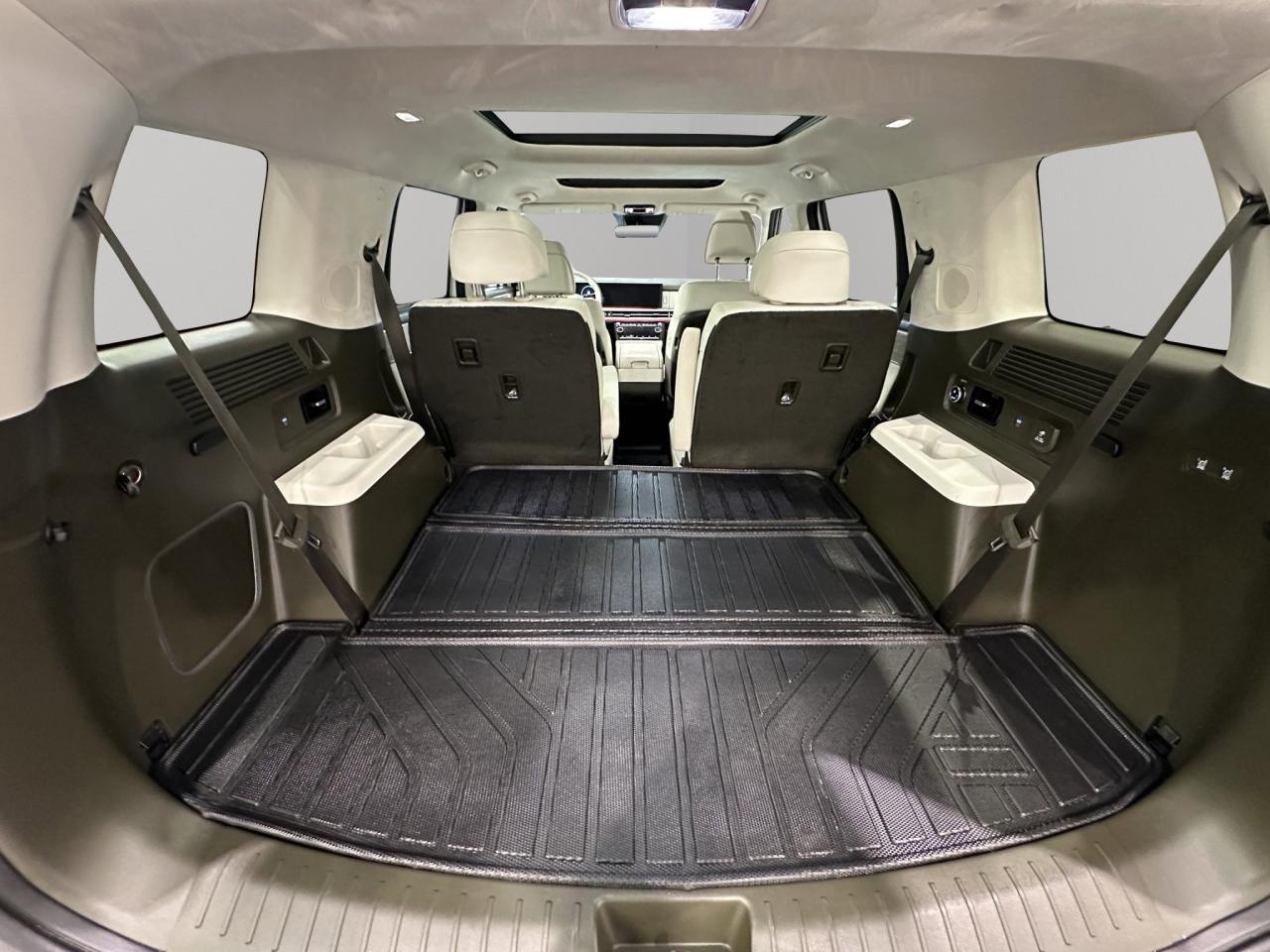 2025 Hyundai Santa Fe Ultimate Calligraphy | Reverse Cam | Heated Seats Photo